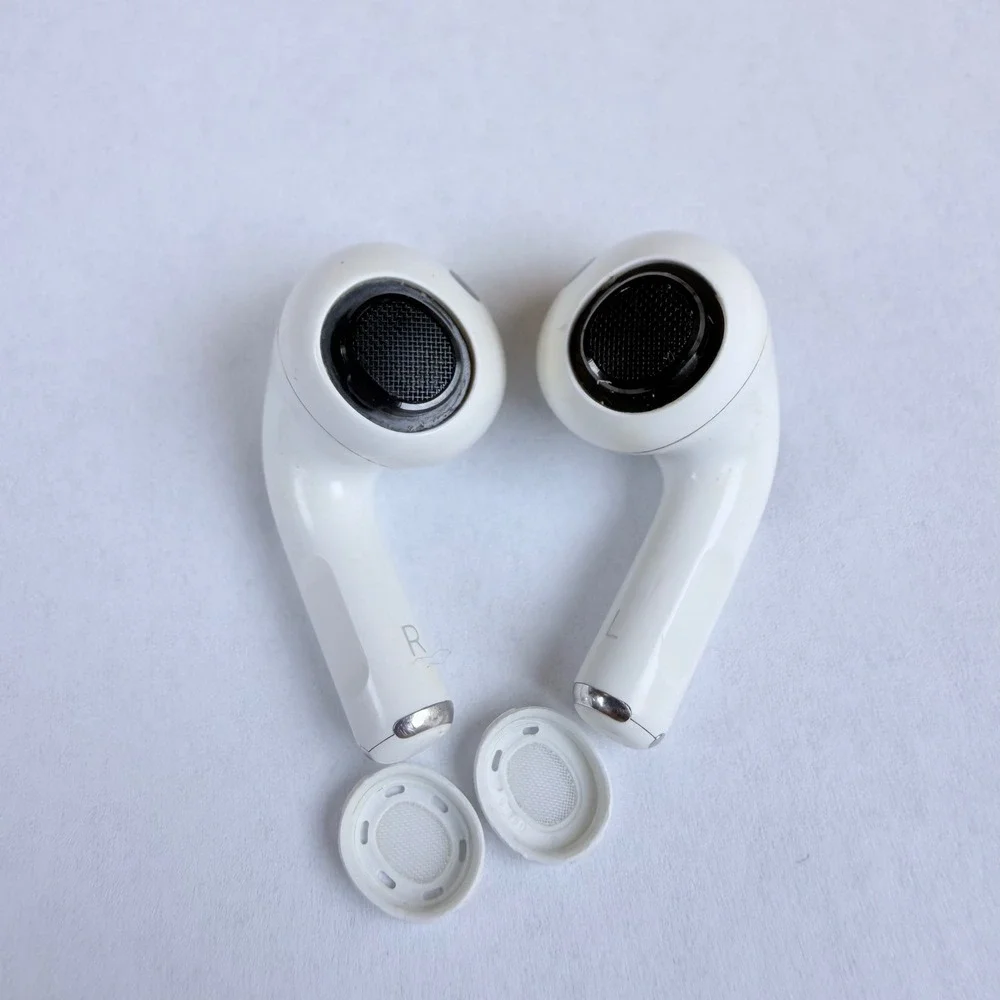 Apple AirPods Pro (1st Gen) with MagSafe Charging Case - White - A2190 A2084